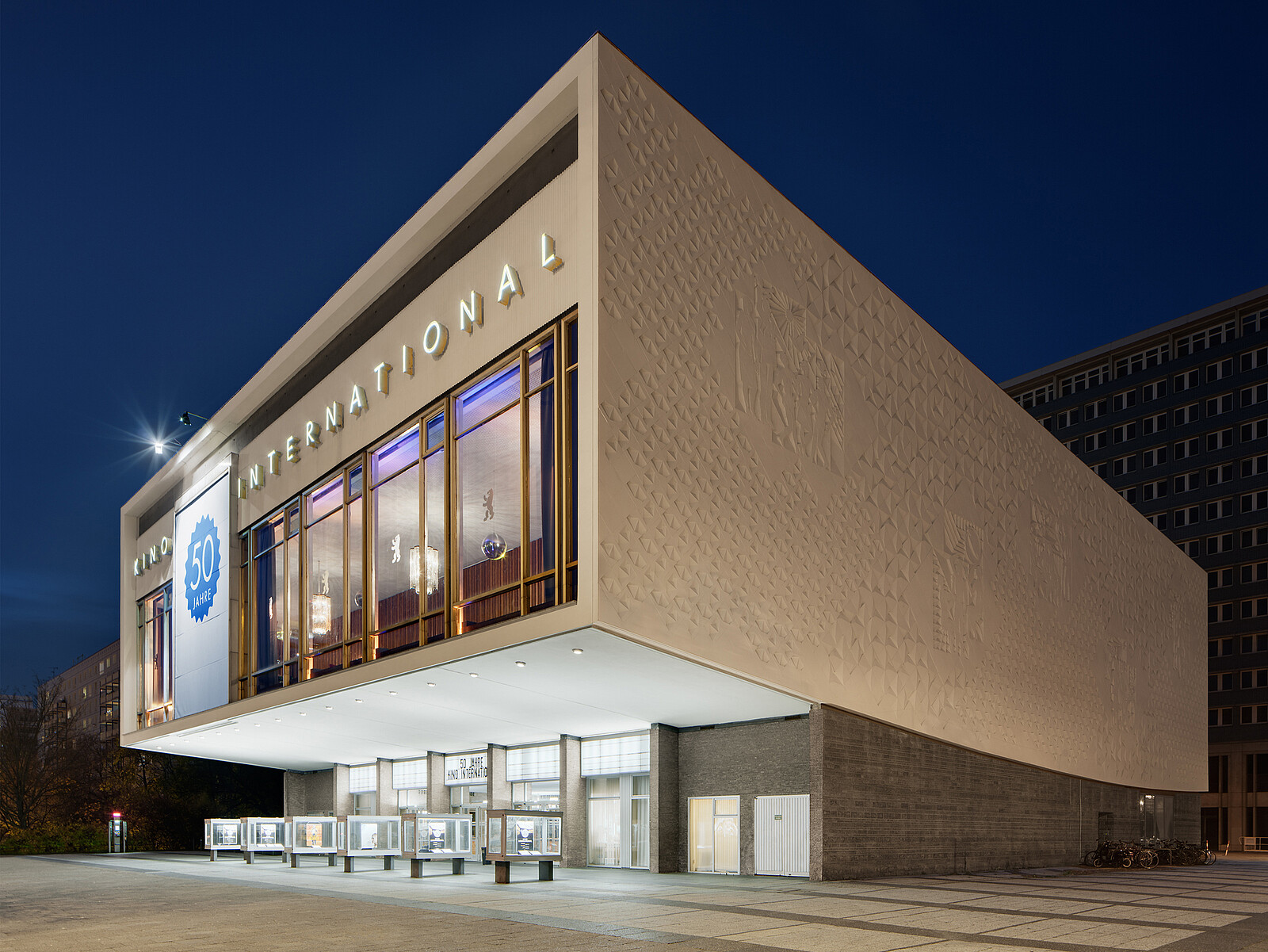 Das Kino bei Nacht © Daniel Horn / Yorck Kino GmbH